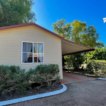 Roma Aussie Tourist Park Motel Exterior photo