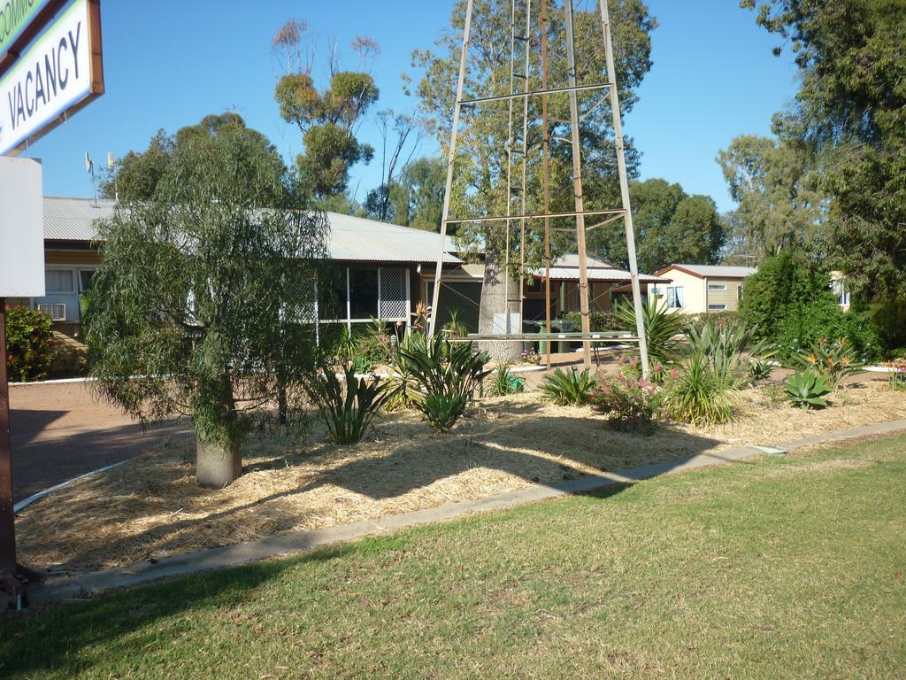 Roma Aussie Tourist Park Motel Exterior photo